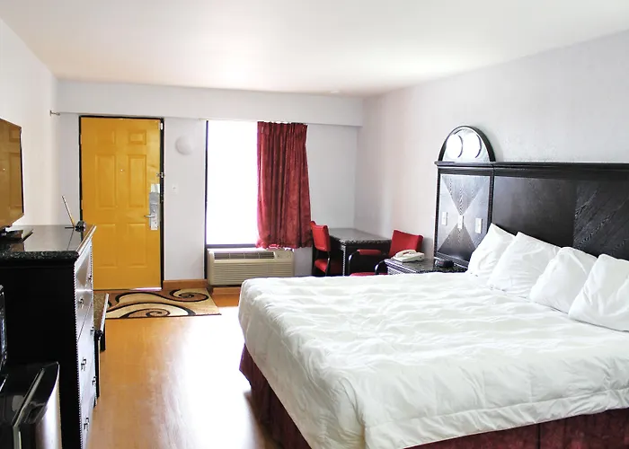 Fairway Inn