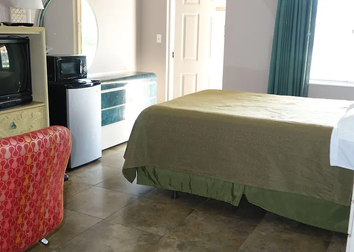 Palm City Motel