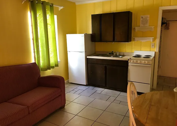 Aqua View Motel