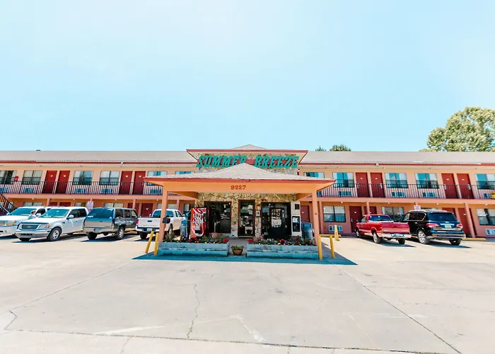Summer Breeze Motel