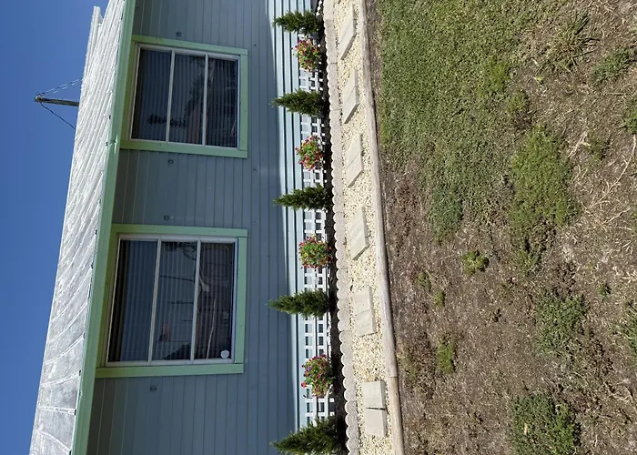 Flamingo Bay Cottage