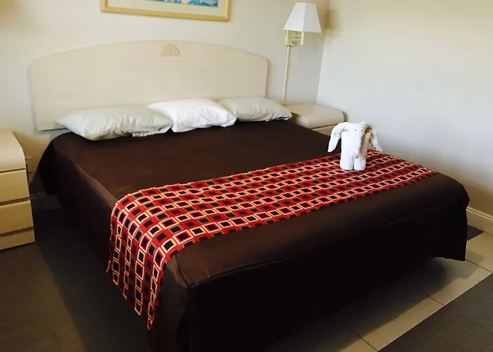 Apollo Inn - Cocoa