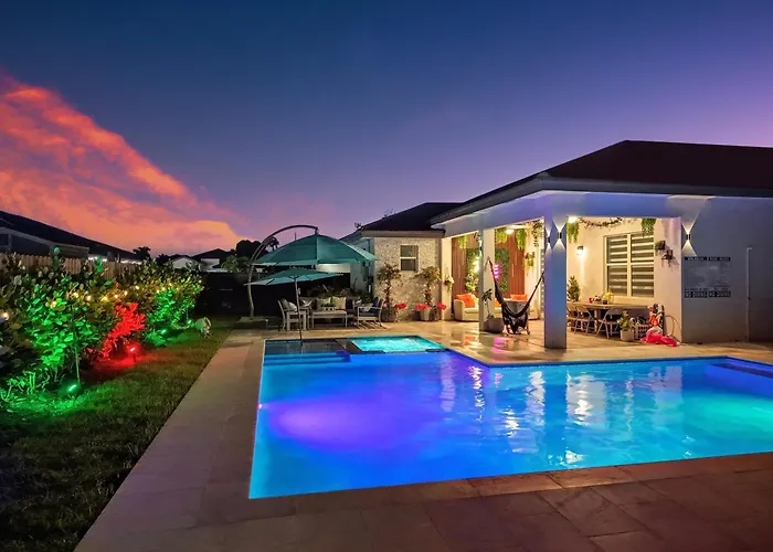 Villa Oasis With Pool Gateway To Miami & Keys