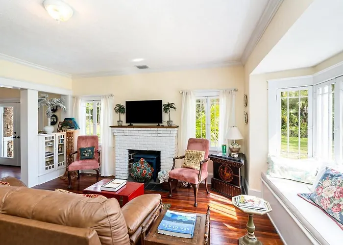 Lotus Eclectic Charm Near Downtown And River