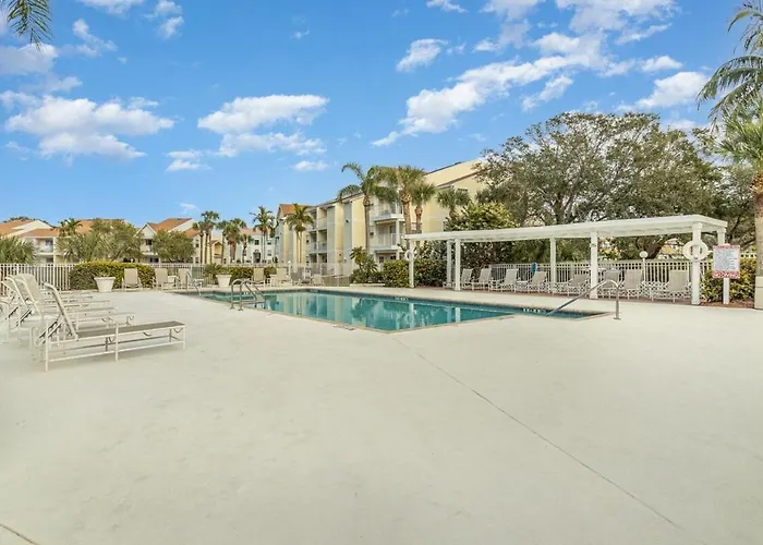 Bright King Bed Escape Pondview Half Mile To Beach