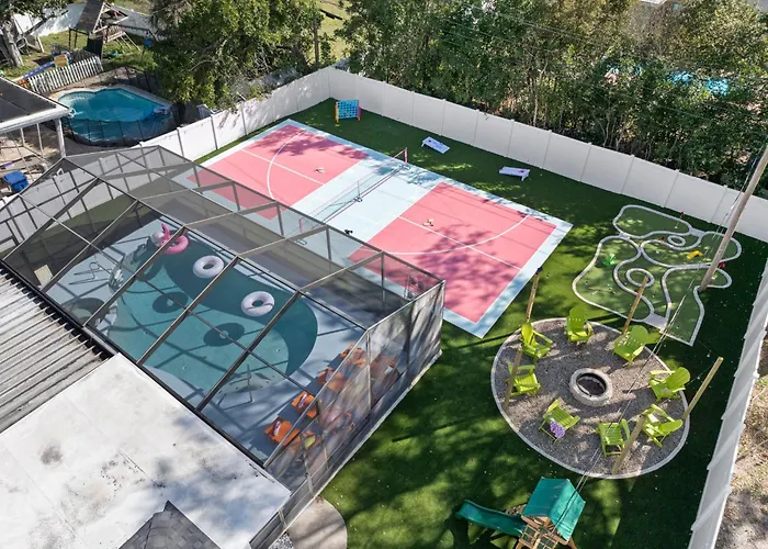 Electric Flamingo With Heated Pool, Pickleball, Mini Golf & Basketball