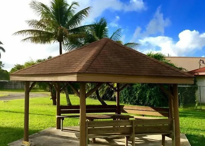 Coral Roc Motel
