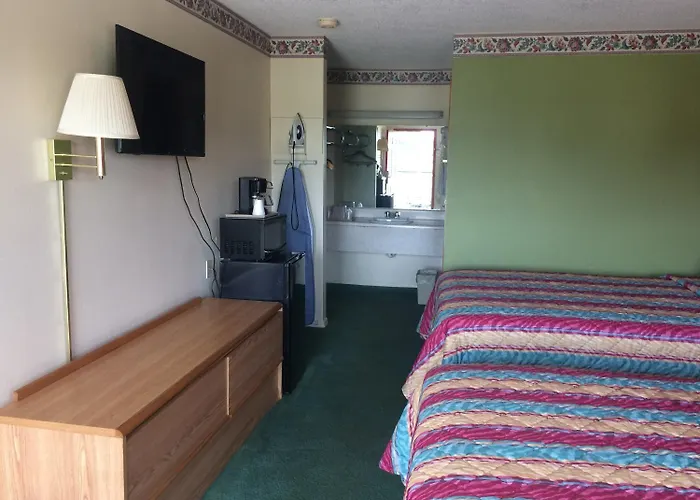 Western Motel - Camilla