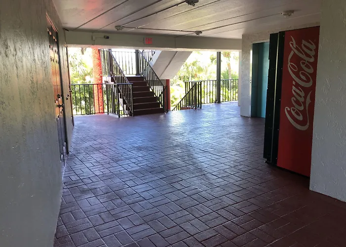 Sun Coast Inn