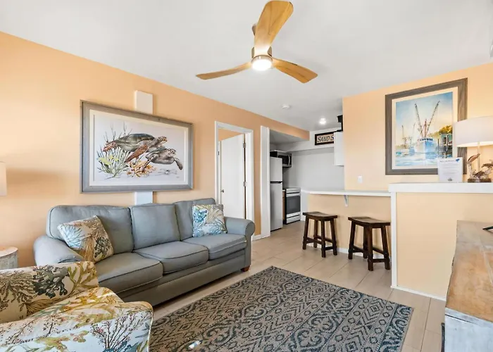Sunflower 3, Bf Apt, Pet Friendly