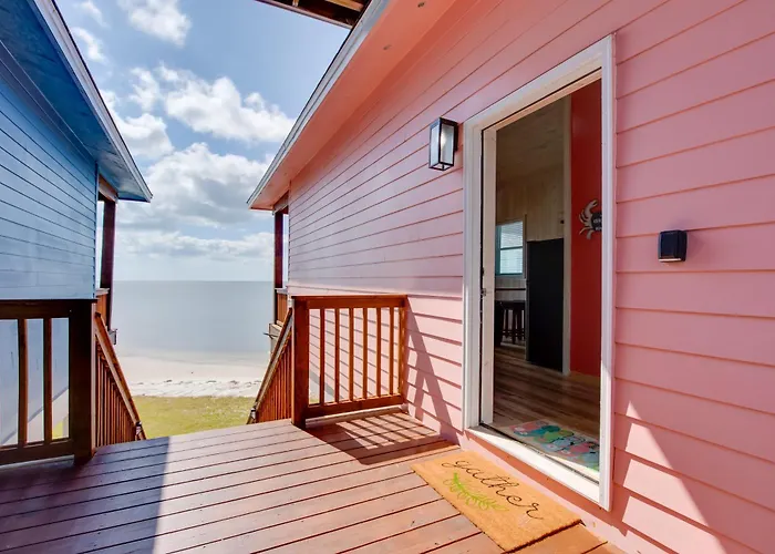 Beach & Dock Access: Lanark Village Escape!