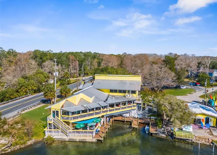 Wet Feet Retreat At Weeki Wachee, The Perfect Riverfront Escape