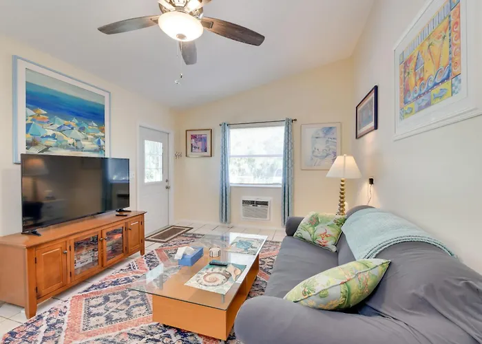 < 1 Mi To Nokomis Beach: Tranquil Couple'S Retreat