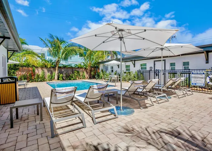 Haley'S At Anna Maria Island Inn