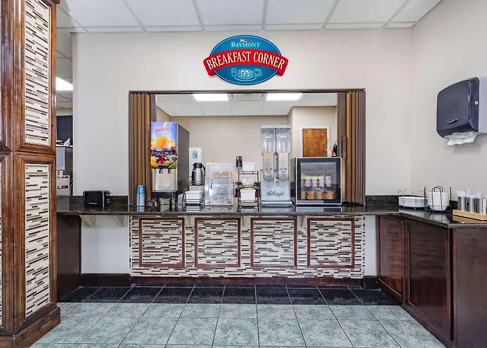 Baymont By Wyndham Midway Tallahassee
