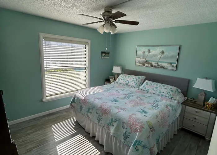 Sea Club Condo #37