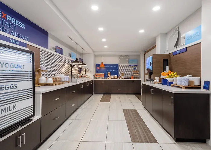 Holiday Inn Express & Suites - Miramar By Ihg