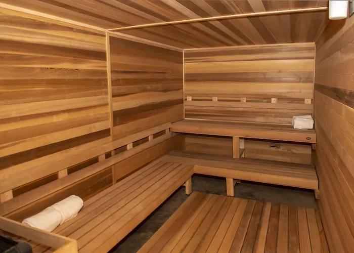 Oaks On The River