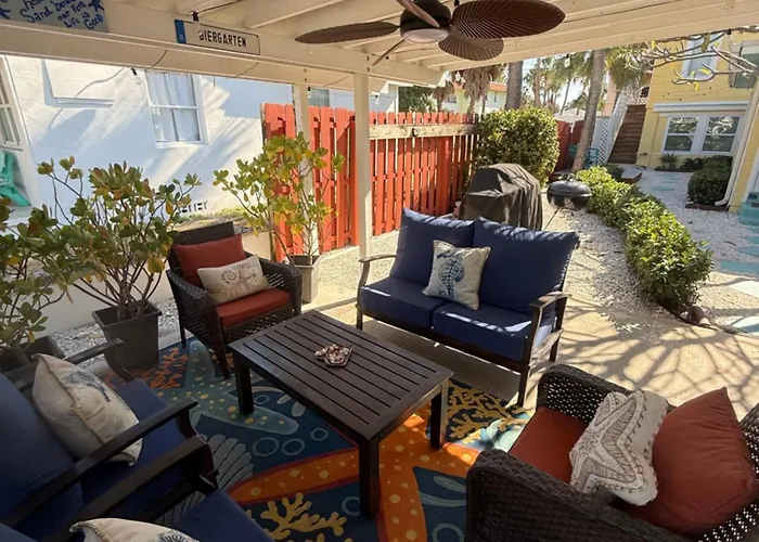 Cozy Beach Rental 1B/1B