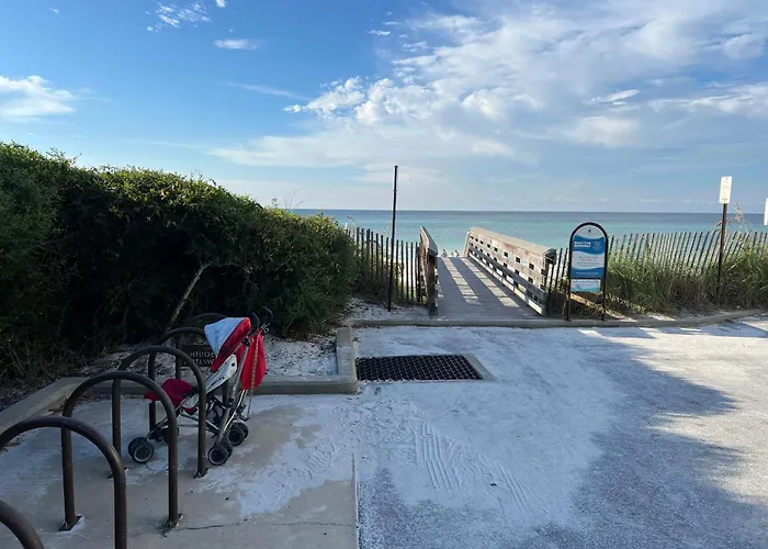 Walk To Upscale 30A! Pool, 5 Bikes, Smart Toilet, Rain Shower