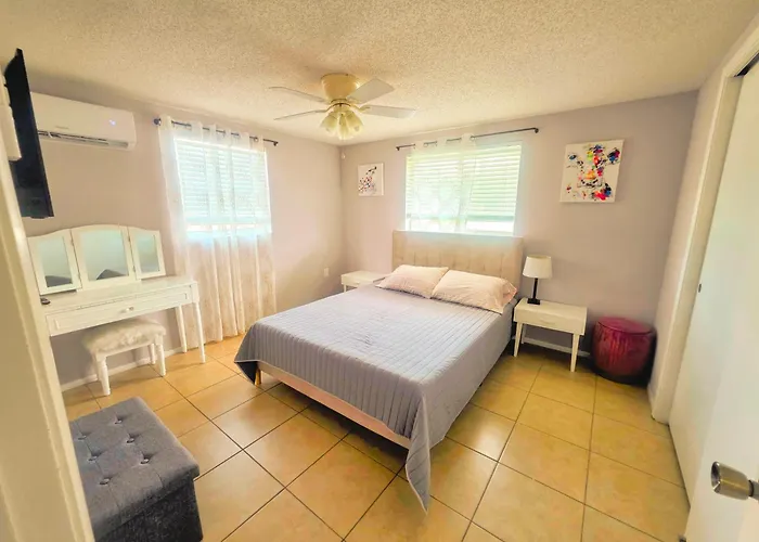Apartment In Privet House Walk Distance To Beach