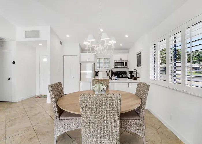 Pga National Getaway Cozy Club Cottage