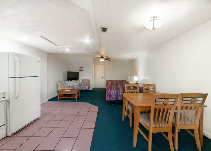 Captain'S Table Hotel By Everglades Adventures