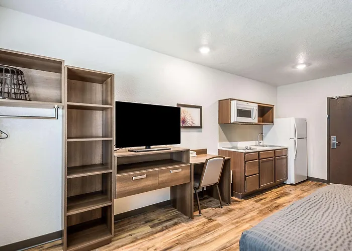 Woodspring Suites Bradenton