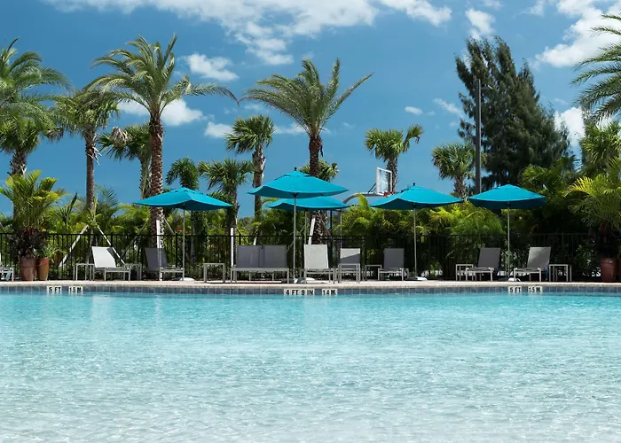 Hampton Inn & Suites Cape Canaveral Cruise Port, Fl