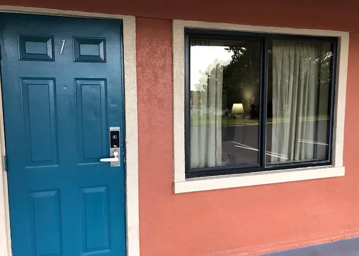 Ocala Cove Motel