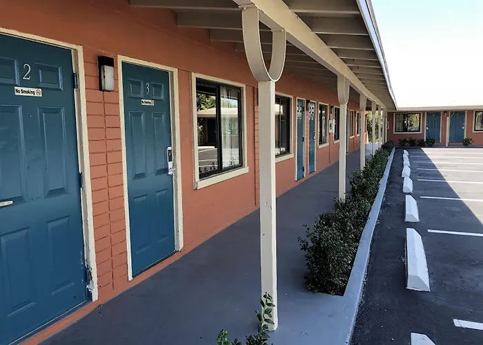 Ocala Cove Motel