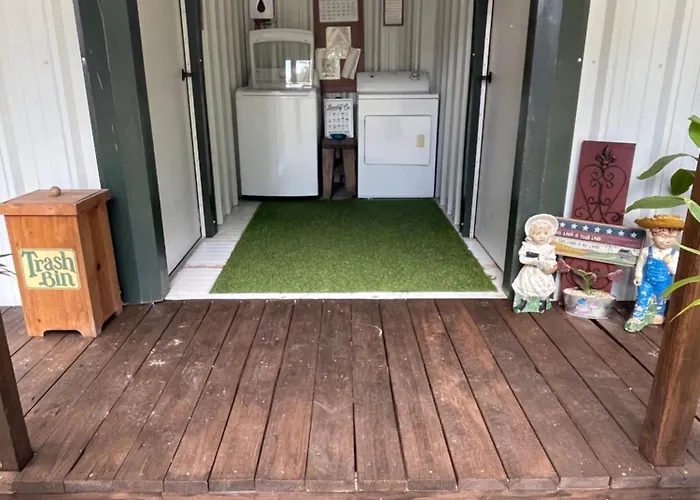 Neals Nest Cozy Cabin
