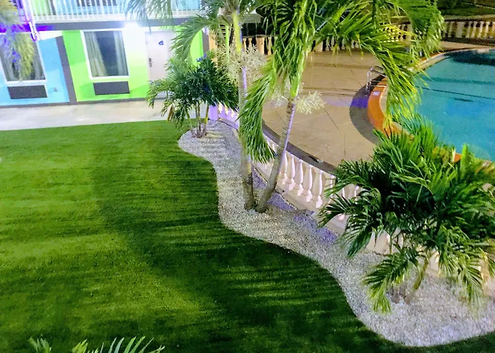 Tropical Inn & Suites, Downtown Clearwater
