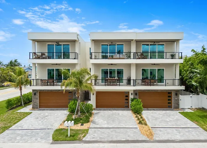 40 8Th Avenue
