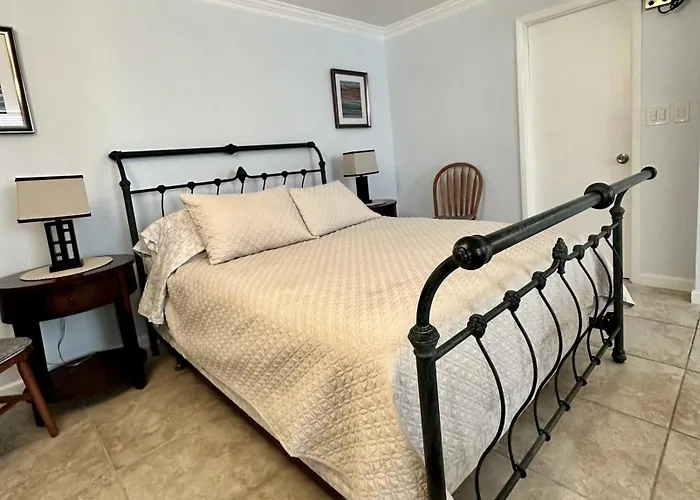 Coastal Bonita Springs Condo Steps Away To Beach Pool