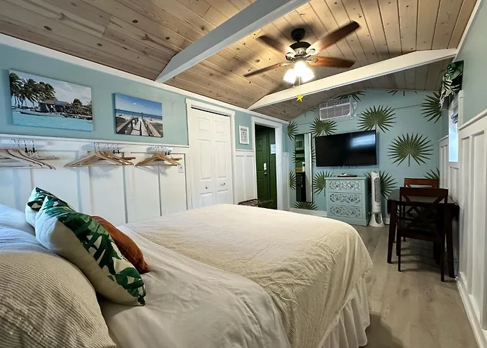 Palm Paradise Retreat