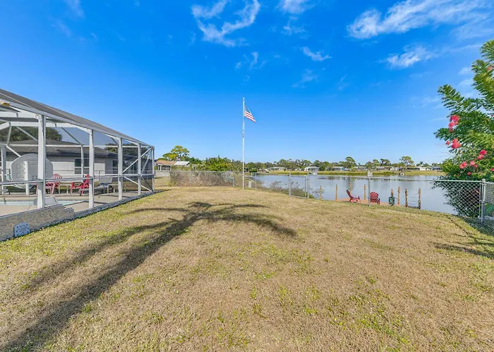Fishing Dock & Grill: Pet-Friendly North Port Home
