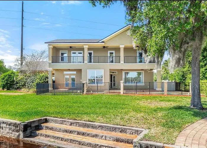 Lakeside Retreat With Pool, Dock & Game Room