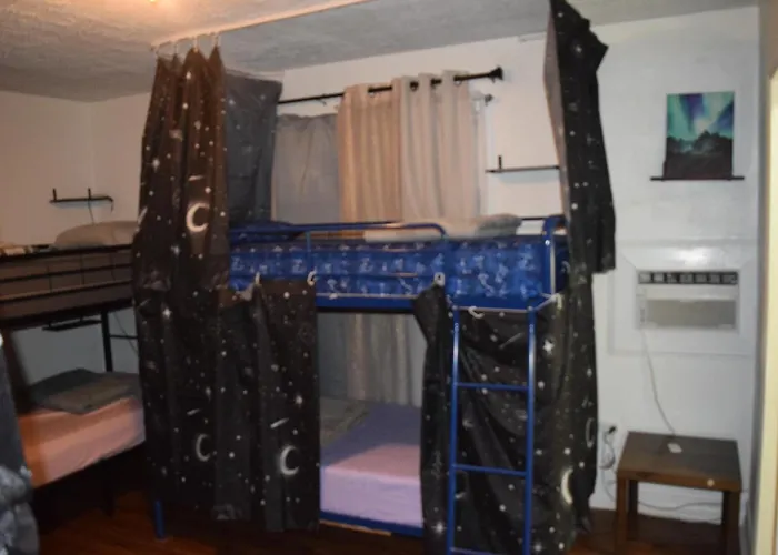 Drip Star Life Hostel Miami