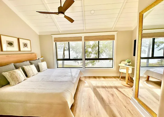 Bay-Front Condo Near Gulf - Elegant And Private Stay - Penthouse With Elevator