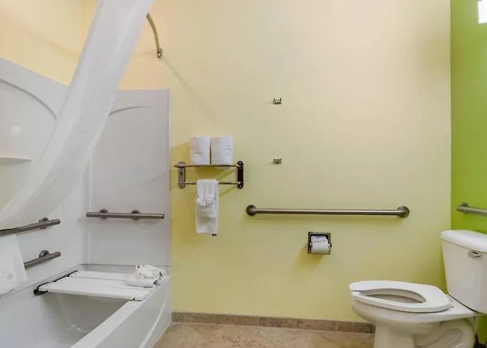 Quality Inn & Suites Lehigh Acres Fort Myers