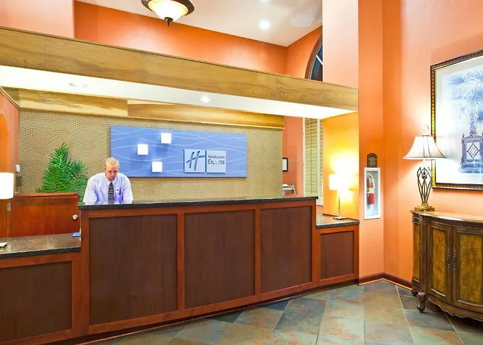 Holiday Inn Express Hotel Clearwater East - Icot Center By Ihg