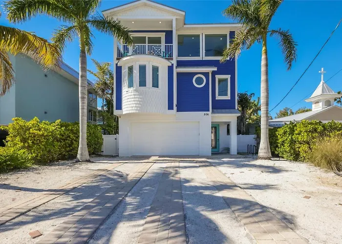 Luxury Vacation Home! Add A Golf Cart!!