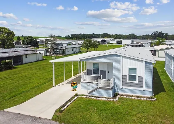 2 Bed Cozy Home, Dade City, Pickle Ball And Pool