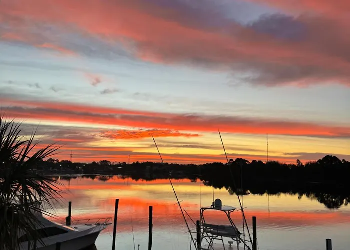 The Moorings Hotel And Marina Of Carrabelle