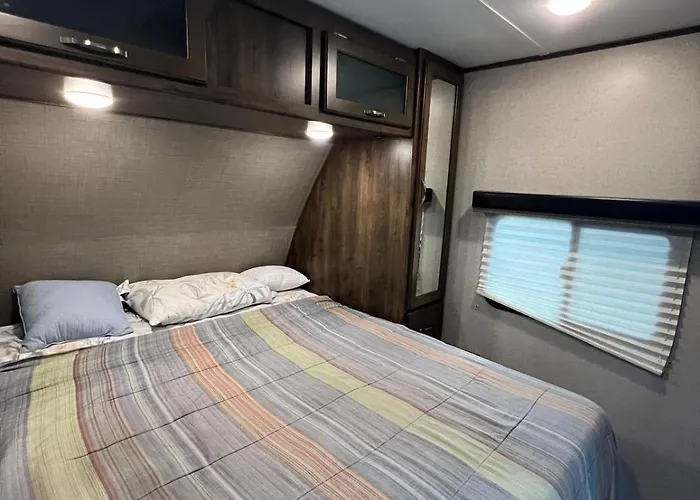 Beautiful Rv 15 Min To Downtown Orlando