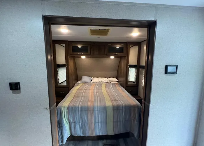 Beautiful Rv 15 Min To Downtown Orlando
