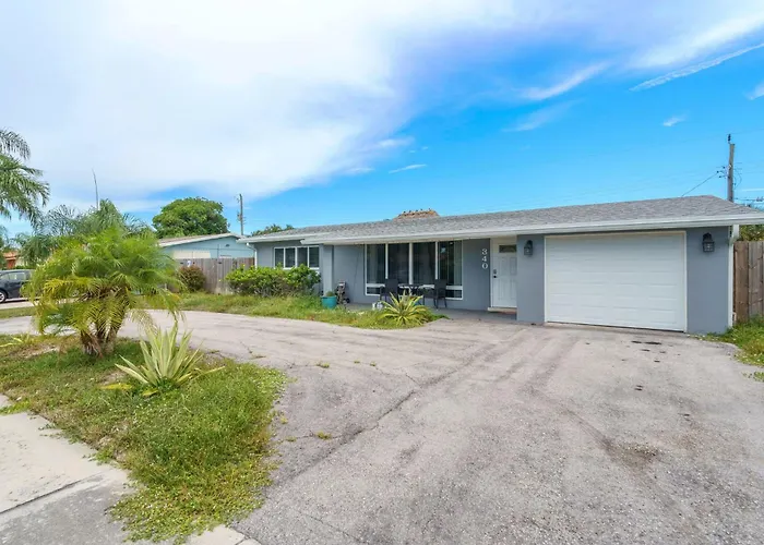 Private Vacation Home Near Beach Newly Renovated