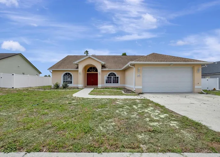 Lakefront Screened Pool Home, Sleeps 12 Sunset Cove Retreat, Riverview