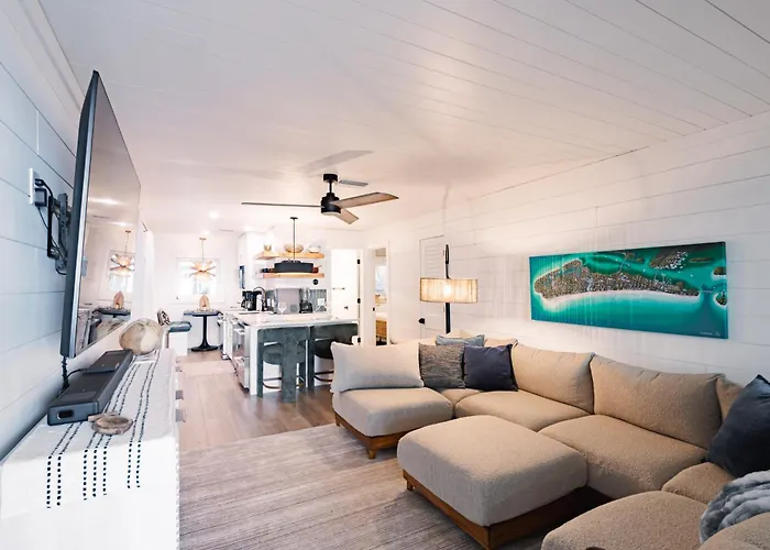 Beachfront Corner Condo With Sunset Gulf Views